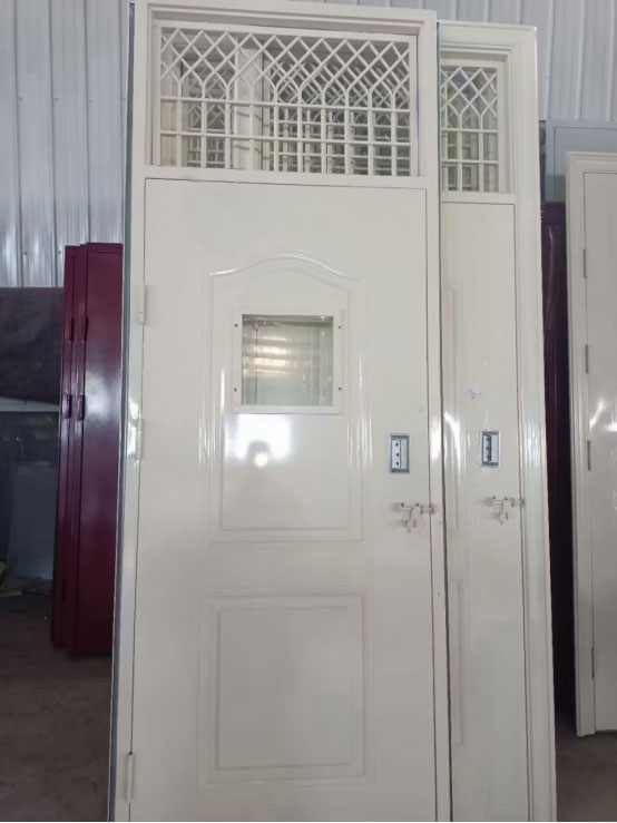 安宁学校教室门