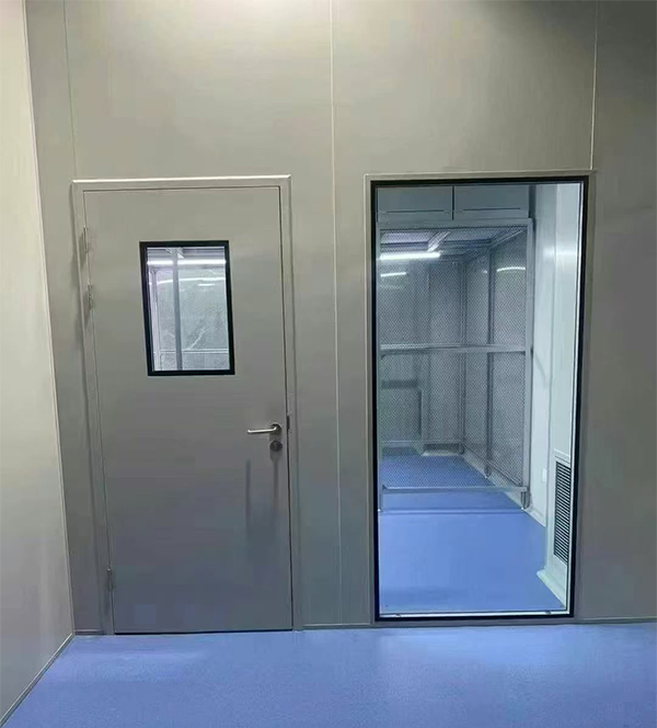 学校教学楼完成安宁防火门标准化安装