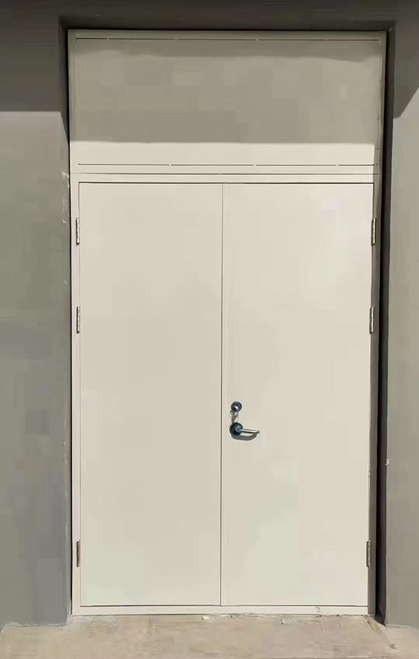 展览馆项目完成大跨度安宁防火门安装